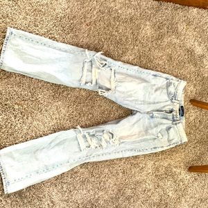 I am selling my Aeropostal jeans, somewhat worn, baggy 90’s jeans